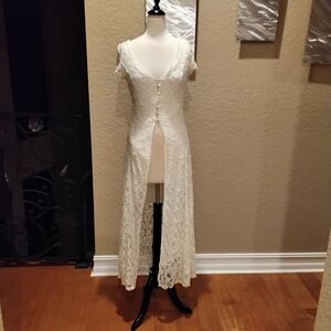 Chesley Ivory Lace Top